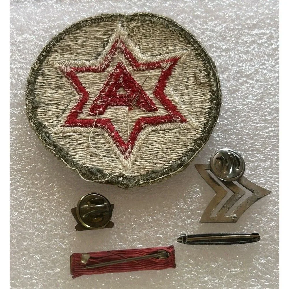 Lot Of 5 Vintage WWII WW2 US Military‎ Badge Patch Pin